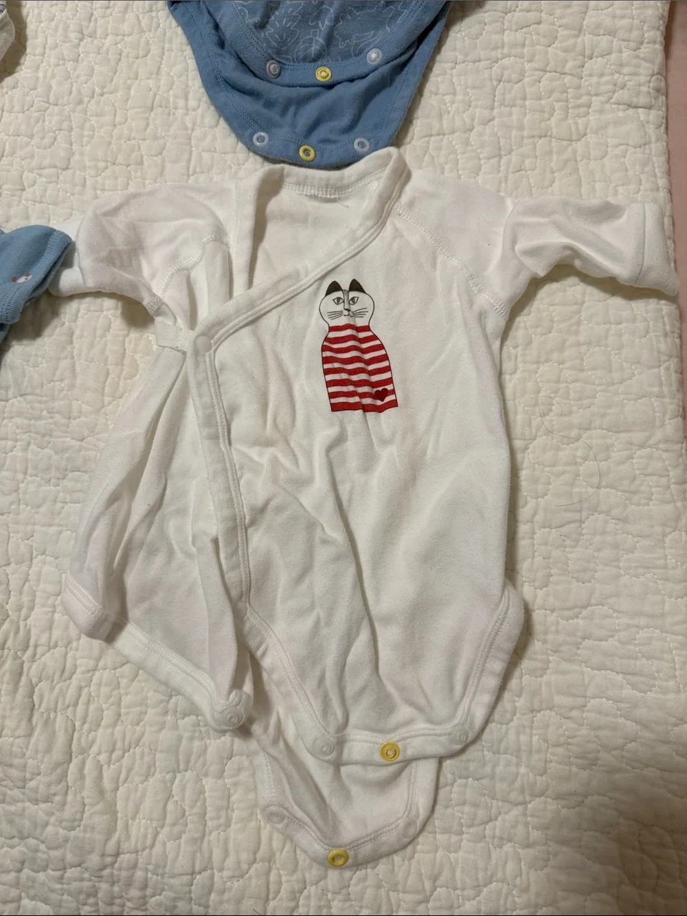 Uniqlo Mixed Color Kids One-Piece Bodysuits - Soft Cotton Wrap Style (4 Pack)